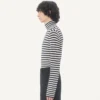 Jersey de lana de cuello alto Valentino con parche VLogo Jersey de lana de cuello alto Valentino con parche VLogo