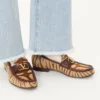 Mocasines con efecto poni y logotipo VLogo de 20 mm Mocasines con efecto poni y logotipo VLogo de 20 mm