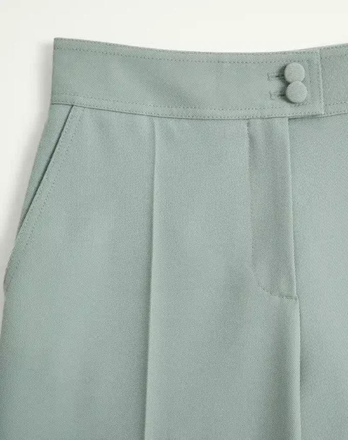 Pantalones de lana ligera diagonal Pantalones de lana ligera diagonal