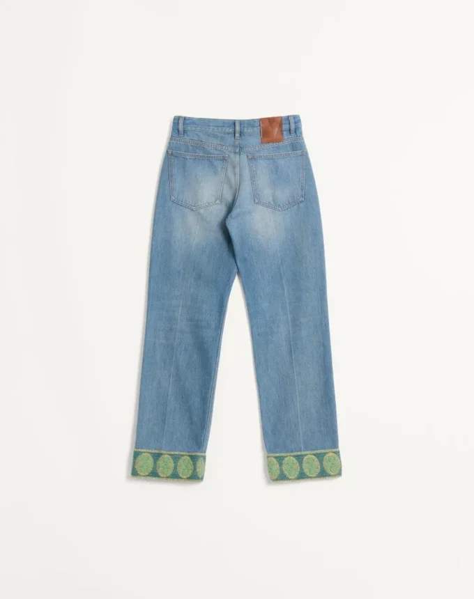 Pantalones vaqueros con ribetes jacquard Pantalones vaqueros con ribetes jacquard