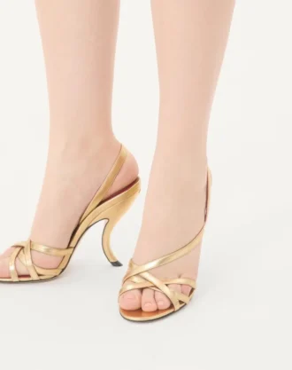 Sandalia Fetishique de napa laminada de 105 mm