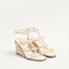 Sandalias con cuña Rockstud en piel de becerro con bordado Cornely 80 mm