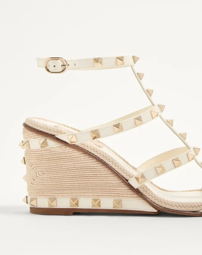 Sandalias con cuña Rockstud en piel de becerro con bordado Cornely 80 mm