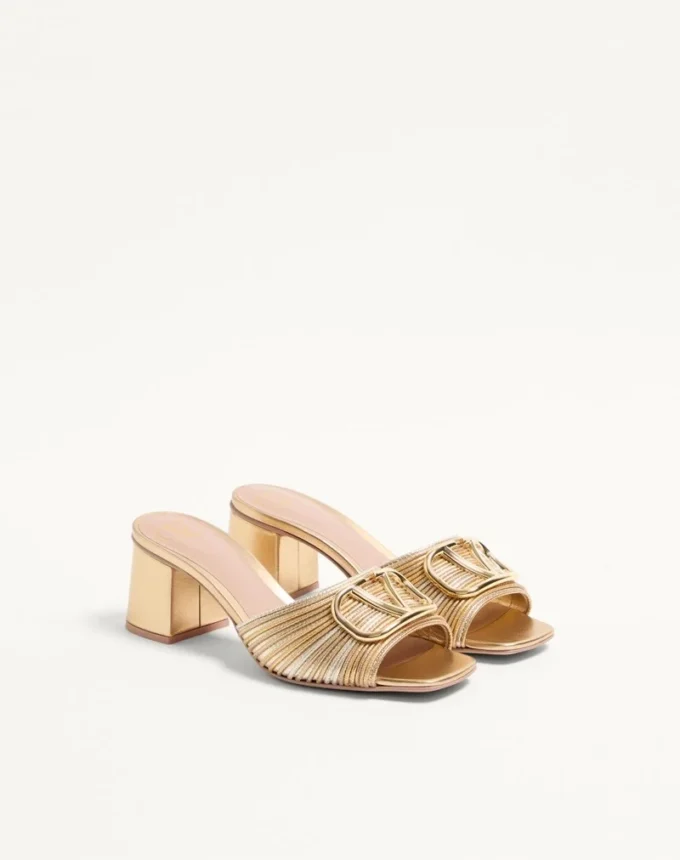 Sandalias con cuña y logotipo metálico bordado Cornely de 60 mm Sandalias con cuña y logotipo metálico bordado Cornely de 60 mm