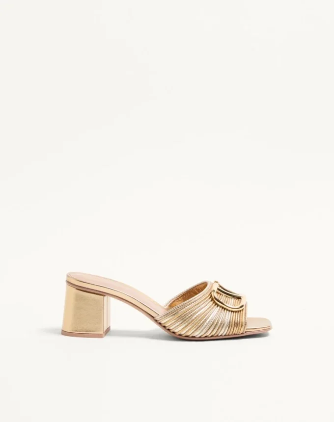 Sandalias con cuña y logotipo metálico bordado Cornely de 60 mm Sandalias con cuña y logotipo metálico bordado Cornely de 60 mm