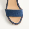 Sandalias con doble cuña Rockstud en denim de 105 mm Sandalias con doble cuña Rockstud en denim de 105 mm