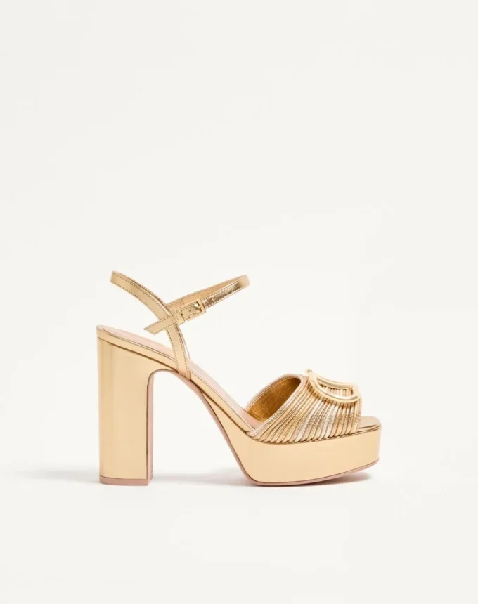 Sandalias con plataforma metalizadas VLogo Signature con bordado Cornely 115 mm Sandalias con plataforma metalizadas VLogo Signature con bordado Cornely 115 mm