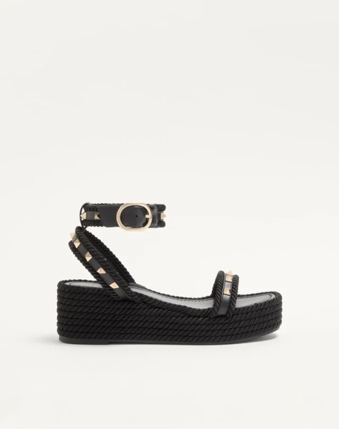Sandalias con plataforma Rockstud de piel de becerro de 45 mm Sandalias con plataforma Rockstud de piel de becerro de 45 mm