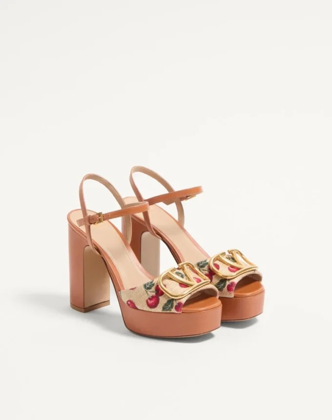 Sandalias con plataforma Vlogo Signature Cherryfic de 115 mm Sandalias con plataforma Vlogo Signature Cherryfic de 115 mm