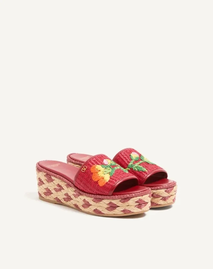 Sandalias de cuña de rafia Bribri con bordado floral de 65 mm Sandalias de cuña de rafia Bribri con bordado floral de 65 mm