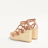 Sandalias de cuña Rockstud con tiras de piel de becerro de 95 mm Sandalias de cuña Rockstud con tiras de piel de becerro de 95 mm