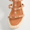 Sandalias de cuña Rockstud con tiras de piel de becerro de 95 mm Sandalias de cuña Rockstud con tiras de piel de becerro de 95 mm