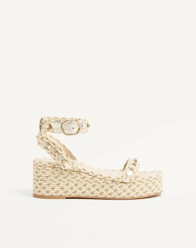 Sandalias de plataforma Rockstud en napa laminada de 45 mm Sandalias de plataforma Rockstud en napa laminada de 45 mm