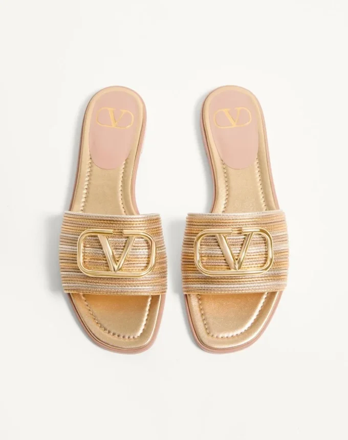 Sandalias deslizantes de piel metalizada con el logotipo VLogo y bordado Cornely