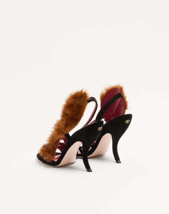 Sandalias Fetishique de terciopelo con hoja de pelo de 105 mm