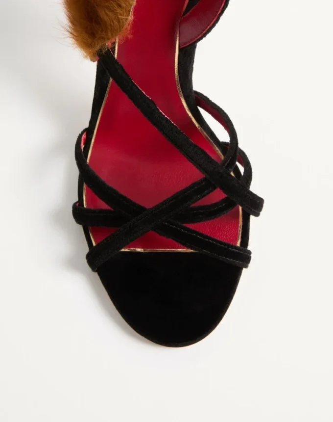 Sandalias Fetishique de terciopelo con hoja de pelo de 105 mm