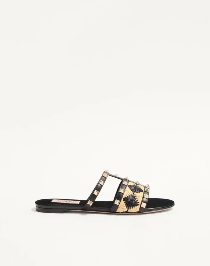 Sandalias Rockstud con bordado de rafia a cuadros Sandalias Rockstud con bordado de rafia a cuadros