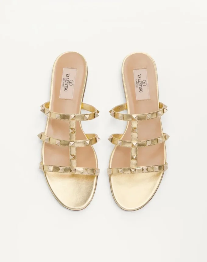 Sandalias Rockstud de napa laminada