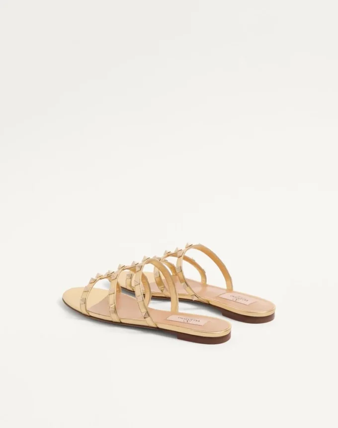 Sandalias Rockstud de napa laminada