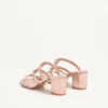 Sandalias Rockstud Slide en napa laminada de 60 mm