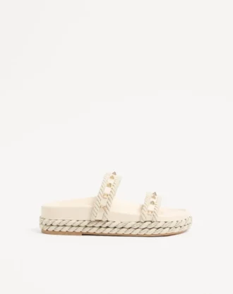 Sandalias Rockstud Slide en piel de becerro 20 mm Sandalias Rockstud Slide en piel de becerro 20 mm