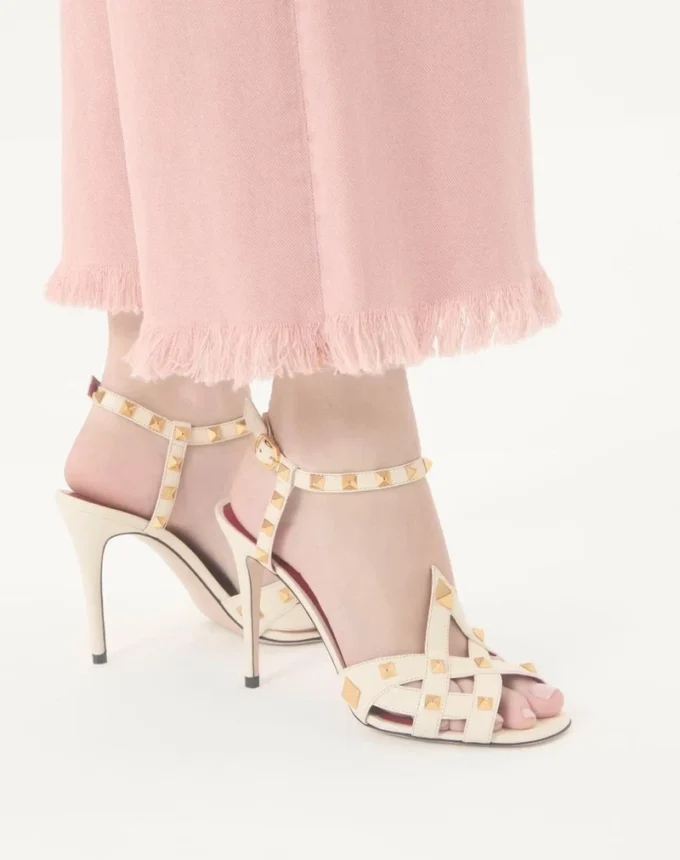 Sandalias Studdy de piel de cabrito de 100 mm