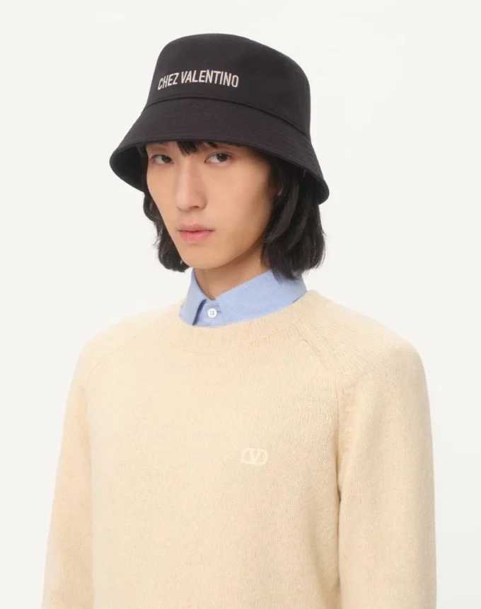 Sombrero de pescador de algodón con bordado de Chez Valentino