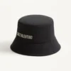Sombrero de pescador de algodón con bordado de Chez Valentino