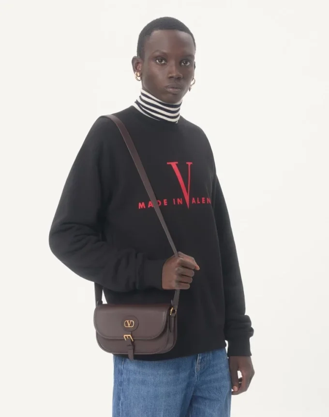 Sudadera de algodón con cuello redondo y estampado «Made In Valentino» de Valentino Sudadera de algodón con cuello redondo y estampado «Made In Valentino» de Valentino