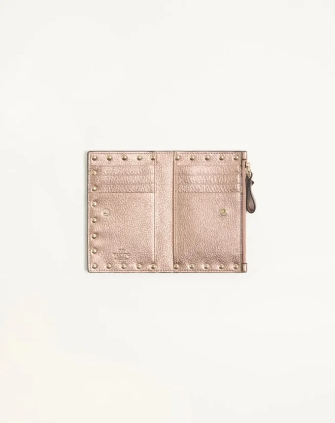 Tarjetero Rockstud de piel de becerro granulada laminada con cremallera
