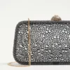 Valentino Garavani Carry Secrets Minaudiere con pedrería Valentino Garavani Carry Secrets Minaudiere con pedrería