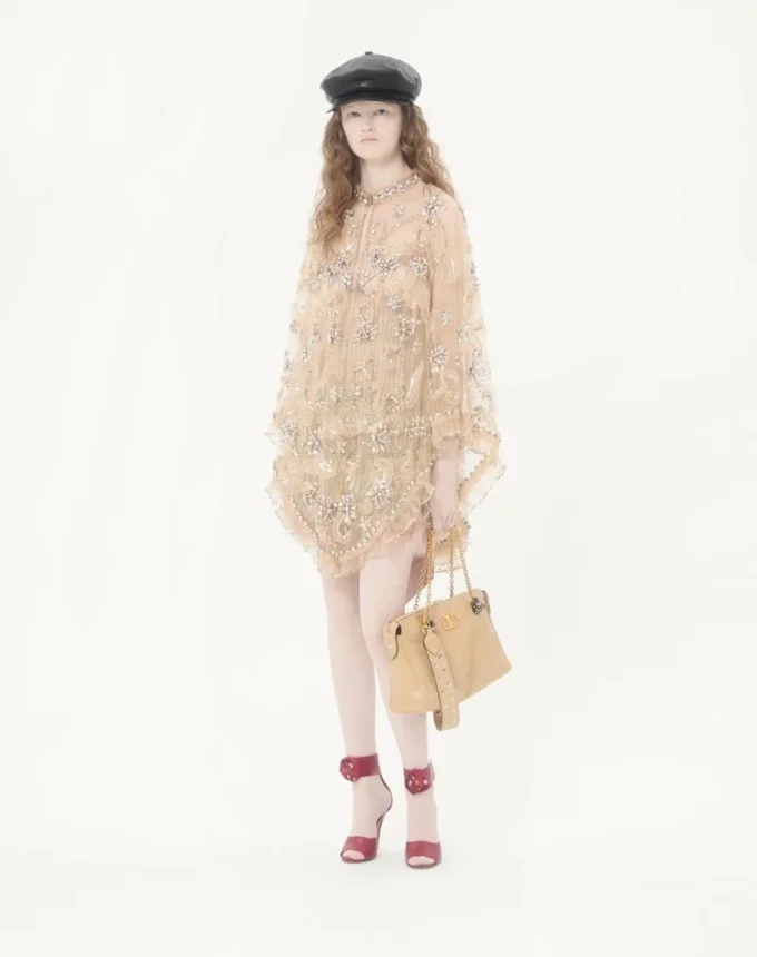 Vestido corto bordado Illusione de tul