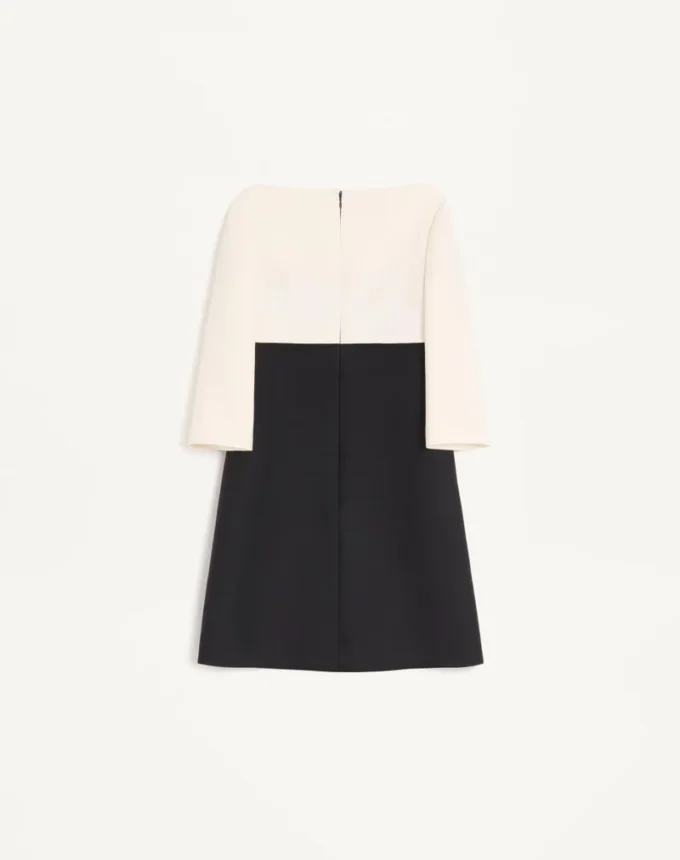 Vestido corto de crepé couture