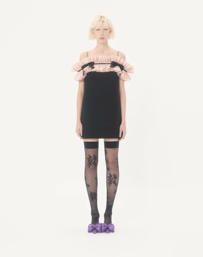 Vestido corto de crepé couture