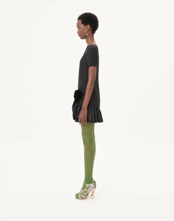 Vestido corto de crepé couture