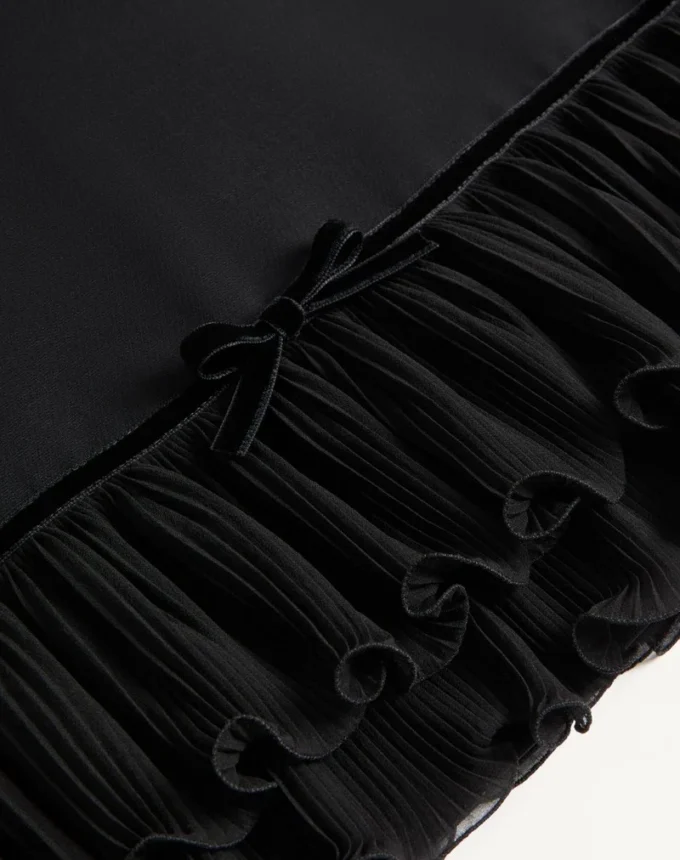Vestido corto de crepé couture