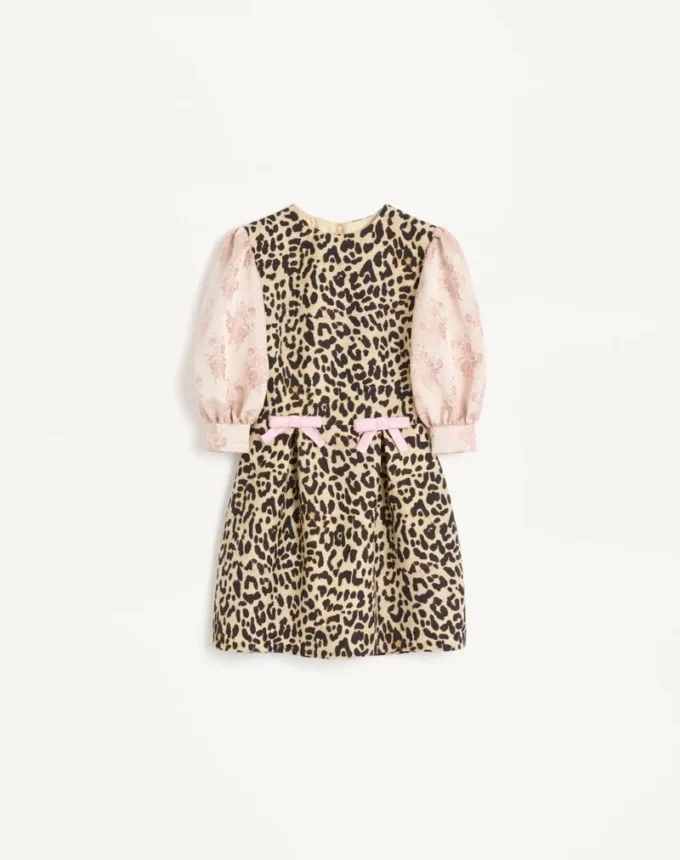 Vestido corto de crepé couture con estampado animalier Vestido corto de crepé couture con estampado animalier