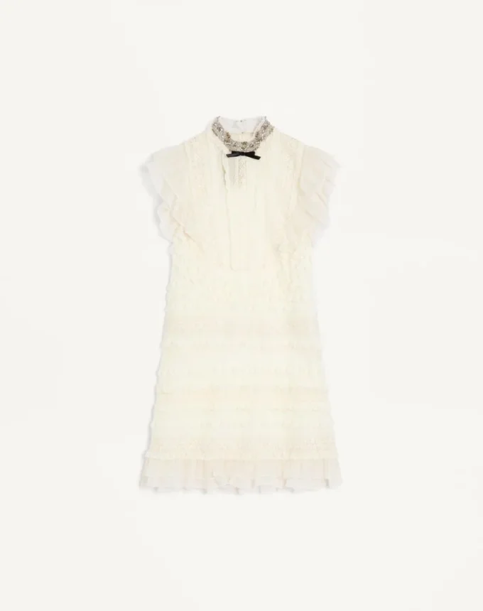 Vestido corto de lino ligero bordado Vestido corto de lino ligero bordado