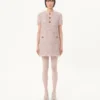 Vestido corto de tweed con cinta bordada