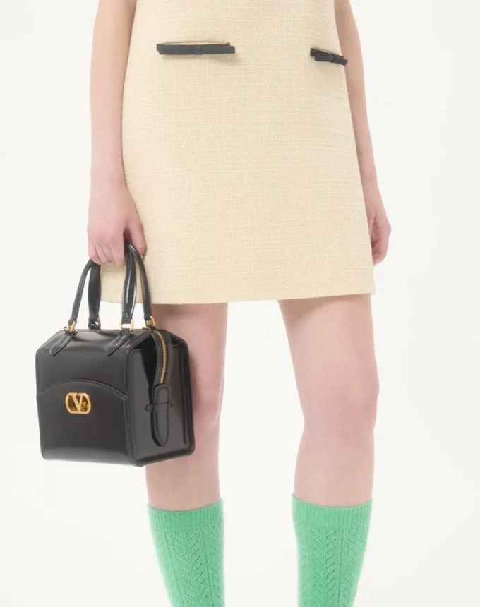 Vestido corto de tweed de lana liso Vestido corto de tweed de lana liso