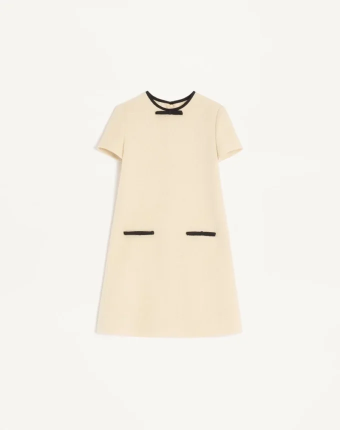 Vestido corto de tweed de lana liso Vestido corto de tweed de lana liso