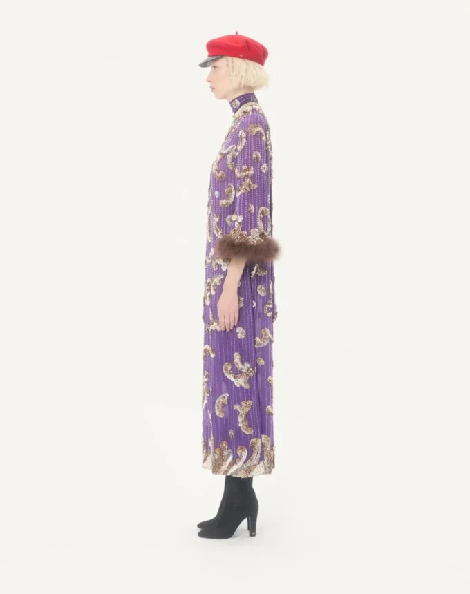 Vestido de gasa bordado con plumas Vestido de gasa bordado con plumas