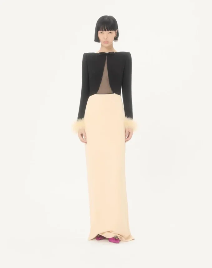 Vestido largo Cady Couture con plumas Vestido largo Cady Couture con plumas