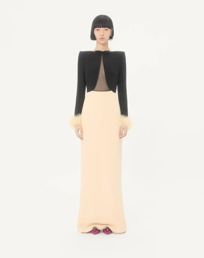 Vestido largo Cady Couture con plumas Vestido largo Cady Couture con plumas