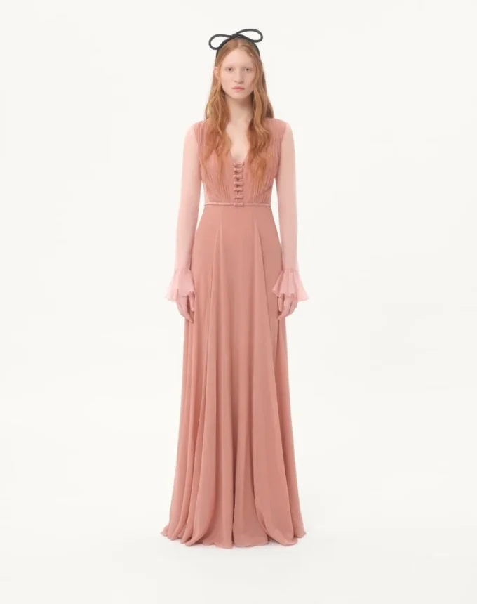 Vestido largo de georgette claro Vestido largo de georgette claro