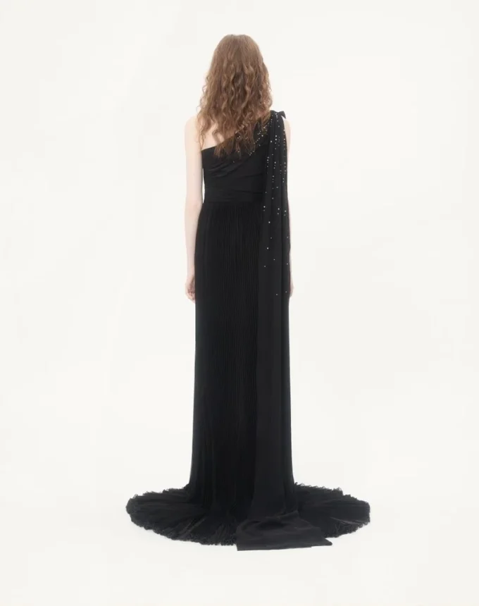 VESTIDO LARGO DE GEORGETTE LIGERO BORDADO VESTIDO LARGO DE GEORGETTE LIGERO BORDADO