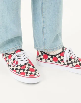 Zapatillas bajas de tela Valentino Garavani y Vans con estampado de damero VLogo y detalle de lunares Zapatillas bajas de tela Valentino Garavani y Vans con estampado de damero VLogo y detalle de lunares