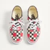 Zapatillas bajas de tela Valentino Garavani y Vans con estampado de damero VLogo y detalle de lunares Zapatillas bajas de tela Valentino Garavani y Vans con estampado de damero VLogo y detalle de lunares