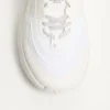 Zapatillas bajas True Act de malla y tejido engomado Zapatillas bajas True Act de malla y tejido engomado