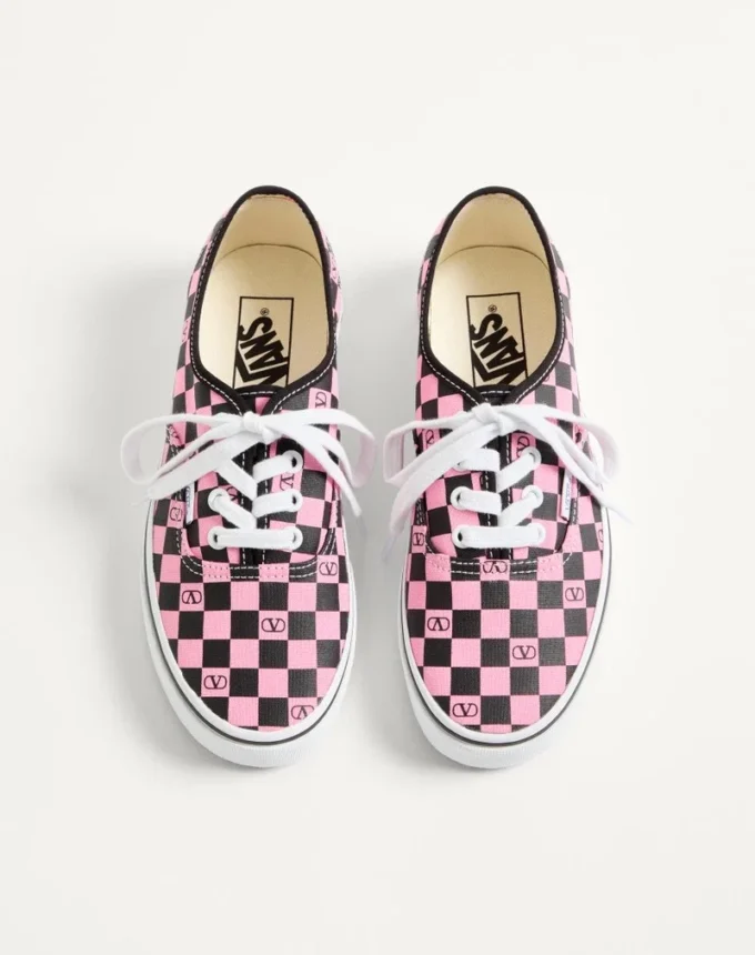 Zapatillas bajas Valentino Garavani y Vans de tela con estampado de damero VLogo Zapatillas bajas Valentino Garavani y Vans de tela con estampado de damero VLogo
